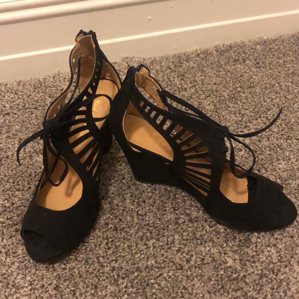Lace Wedges